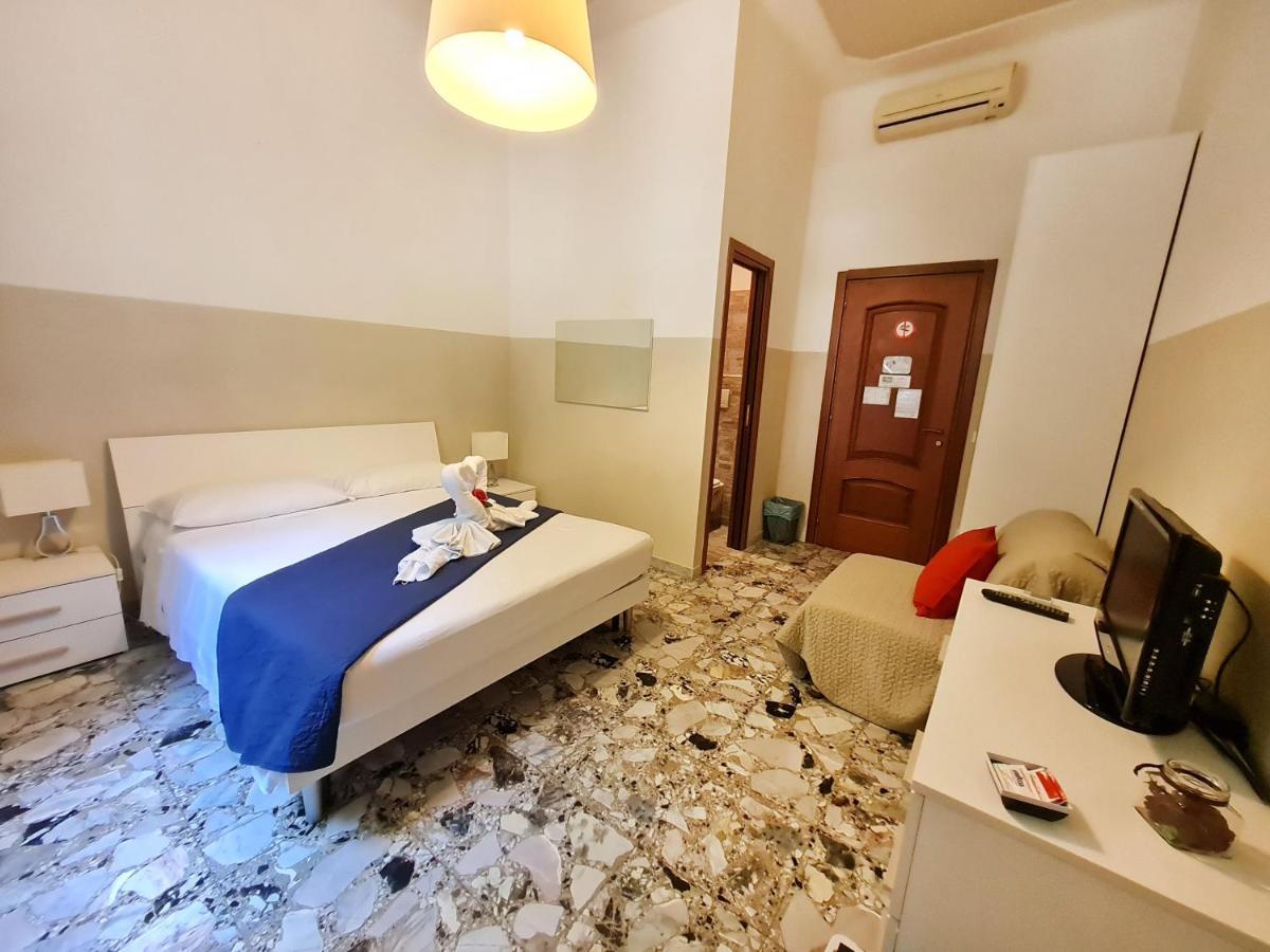 Sweet Life Guesthouse โรม ภายนอก รูปภาพ
