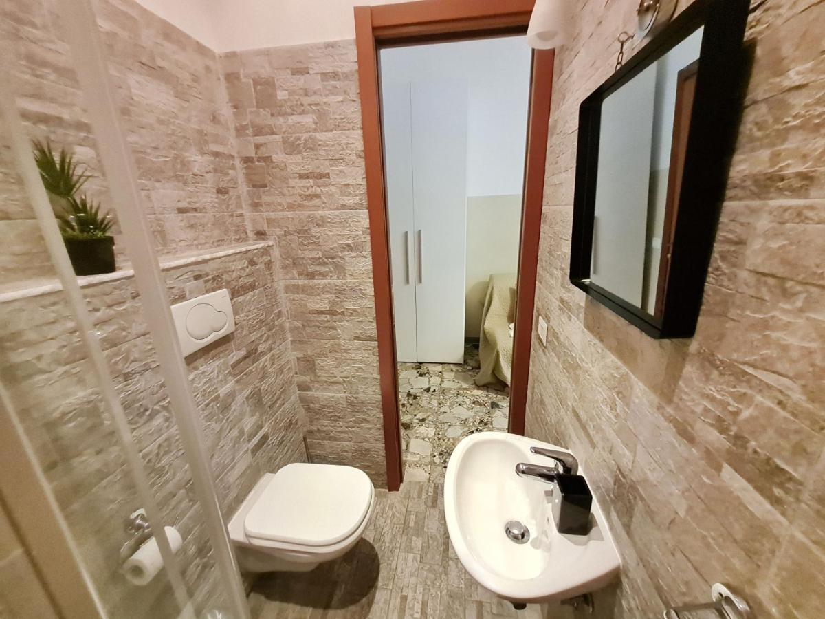 Sweet Life Guesthouse โรม ภายนอก รูปภาพ