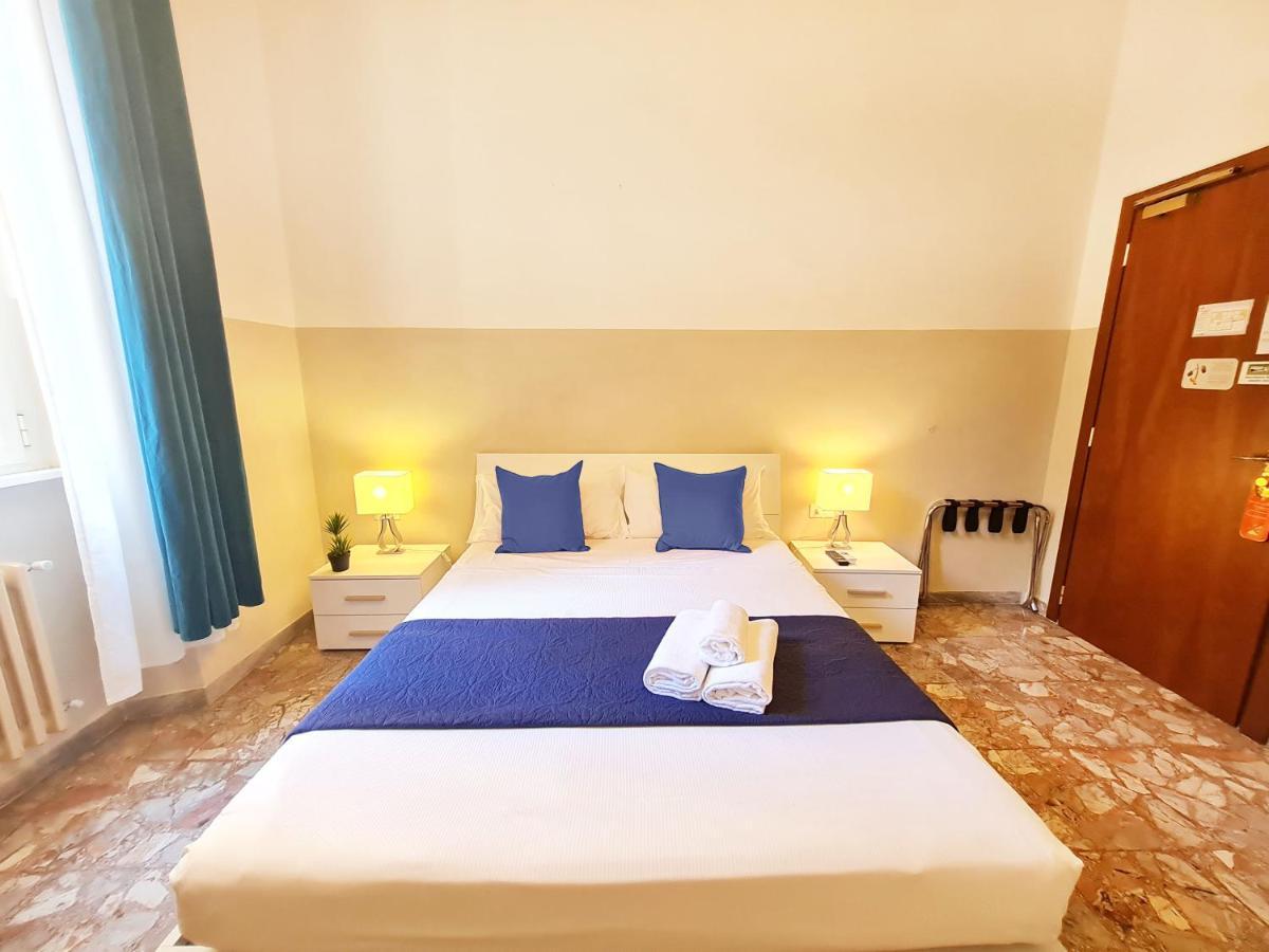 Sweet Life Guesthouse โรม ภายนอก รูปภาพ