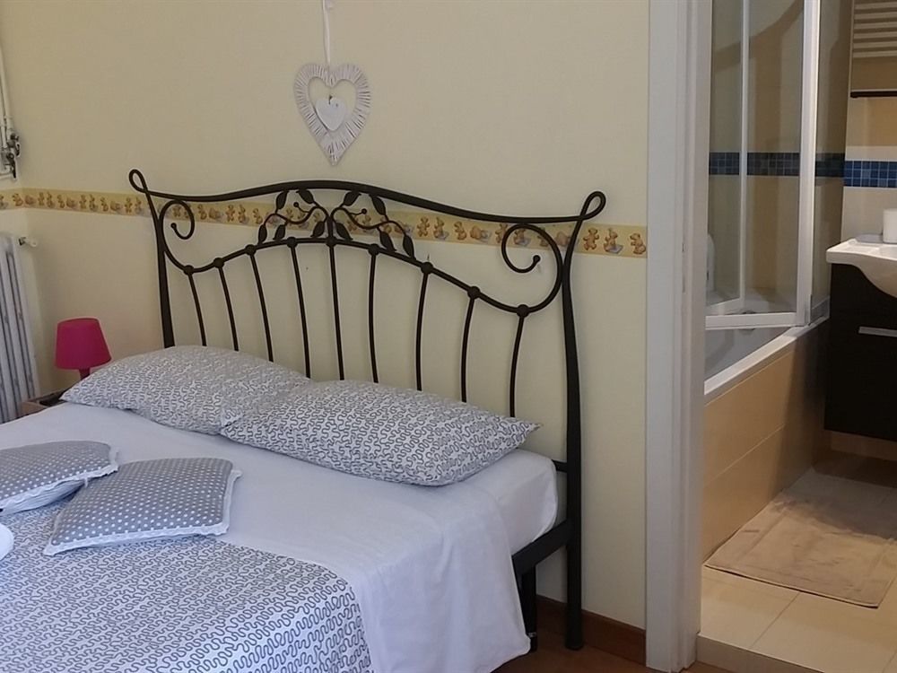 Sweet Life Guesthouse โรม ภายนอก รูปภาพ